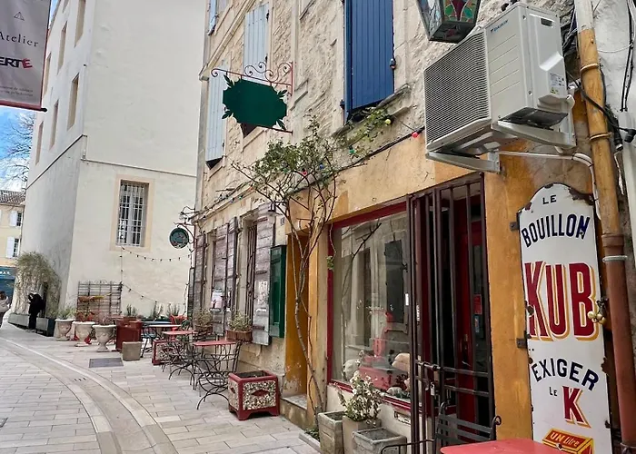 L'Alpille: St-Rémy Vacation Home with Private Parking